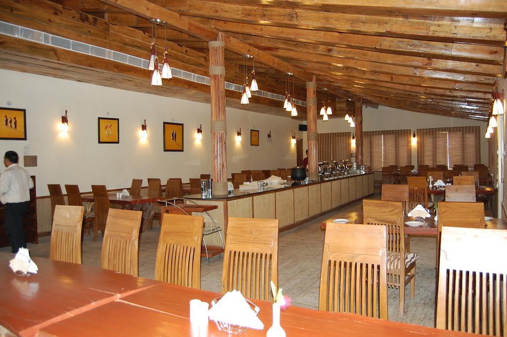 Mapple Leisure Resort Рамнагар Екстериор снимка