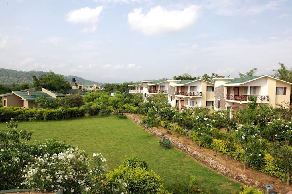 Mapple Leisure Resort Рамнагар Екстериор снимка