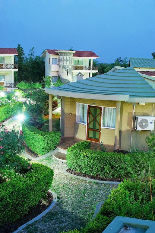 Mapple Leisure Resort Рамнагар Екстериор снимка