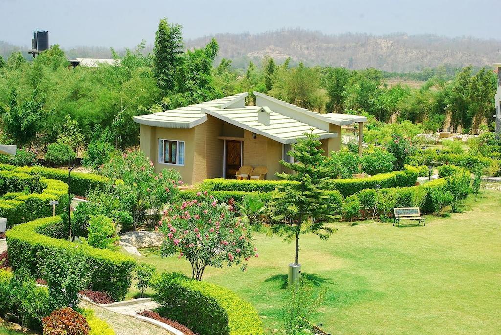 Mapple Leisure Resort Рамнагар Екстериор снимка